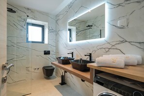 Shower - Villa Nene (Istria - Pićan) (Pićan)