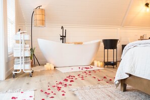 1 makuuhuone, silitysrauta/-lauta, ilmainen Wi-Fi, vuodevaatteet