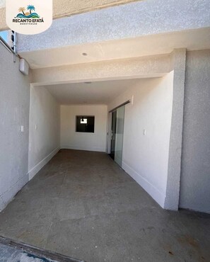 Property grounds - Cozy duplex with pool, Wi-Fi and 2 bedrooms in Porto Seguro (Porto Seguro)