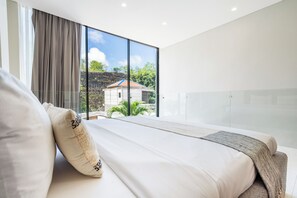 Escrivaninha, espaço de trabalho para notebook