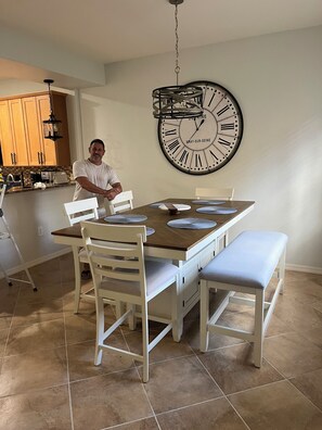 Dining - 3-bedroom townhome in fantastic Naples three bedroom in Ole in Lely resort. (Naples)