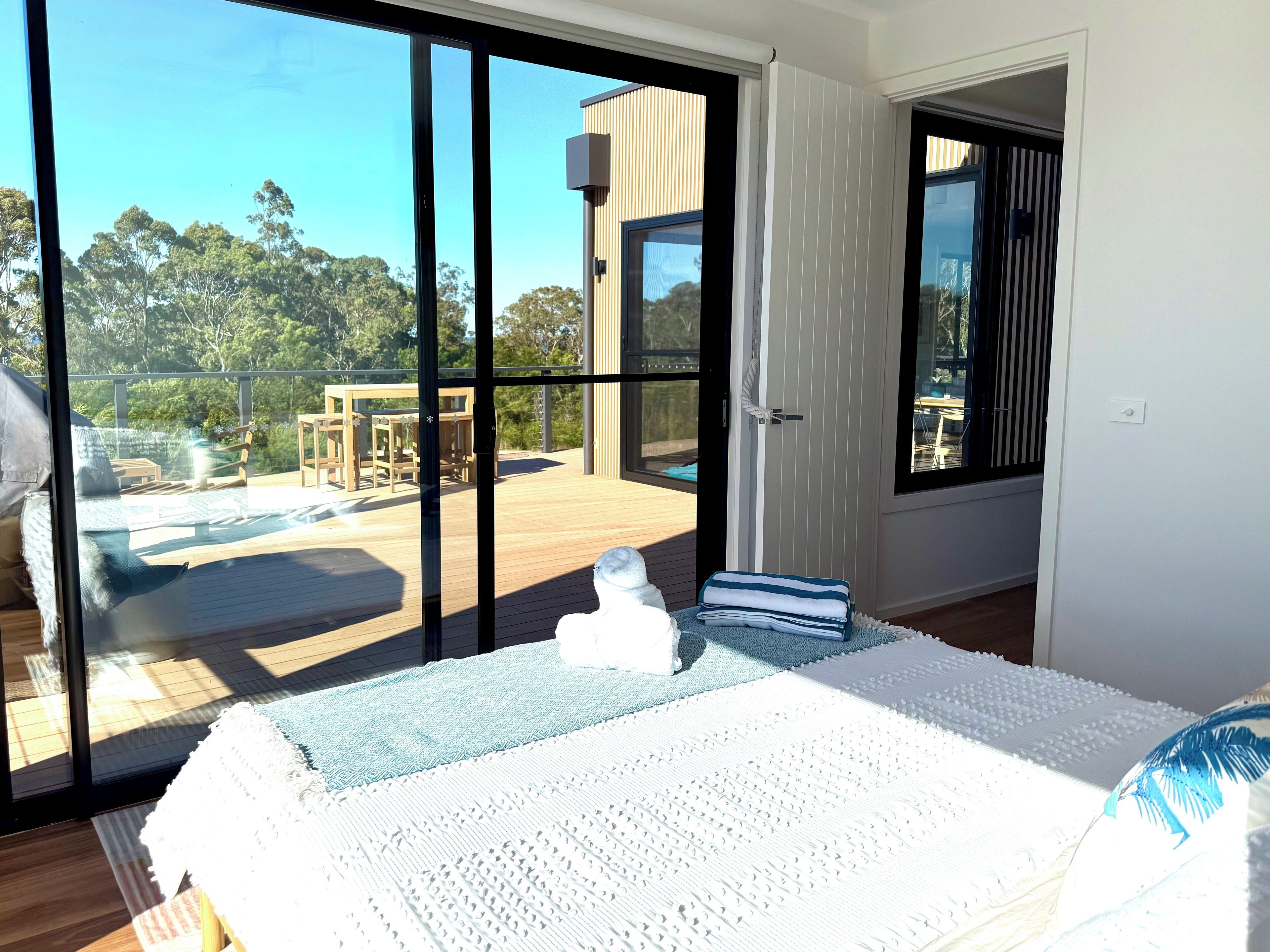 4 bedrooms, desk, iron/ironing board, WiFi