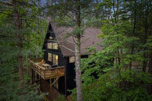 Property grounds - Chalet Malm | Fire pit | Close to Bryce Resort (Basye)