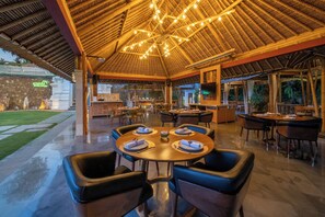 Restaurant - Harsono Boutique Resort Bali (Batubulan)