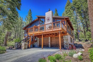 Exterior - Luxury Tahoe Cabin By Tahoe Getaways - Minutes to the Lake! (Kings Beach)