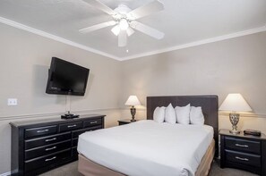 3 Schlafzimmer, Bügeleisen/Bügelbrett, WLAN, Bettwäsche