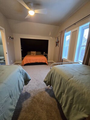 3 bedrooms, WiFi, bed sheets