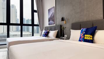 Phòng Suite dành cho gia đình, quang cảnh thành phố | Bàn ủi/dụng cụ ủi quần áo, truy cập Internet không dây miễn phí