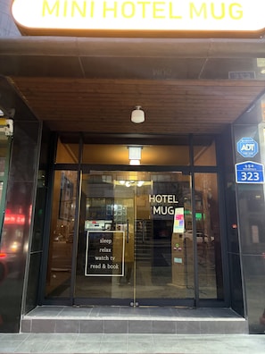 Exterior - Mini Hotel Mug (Seoul)