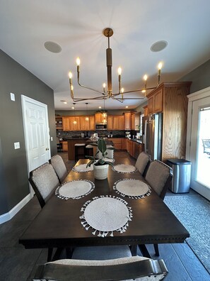 تناول الطعام