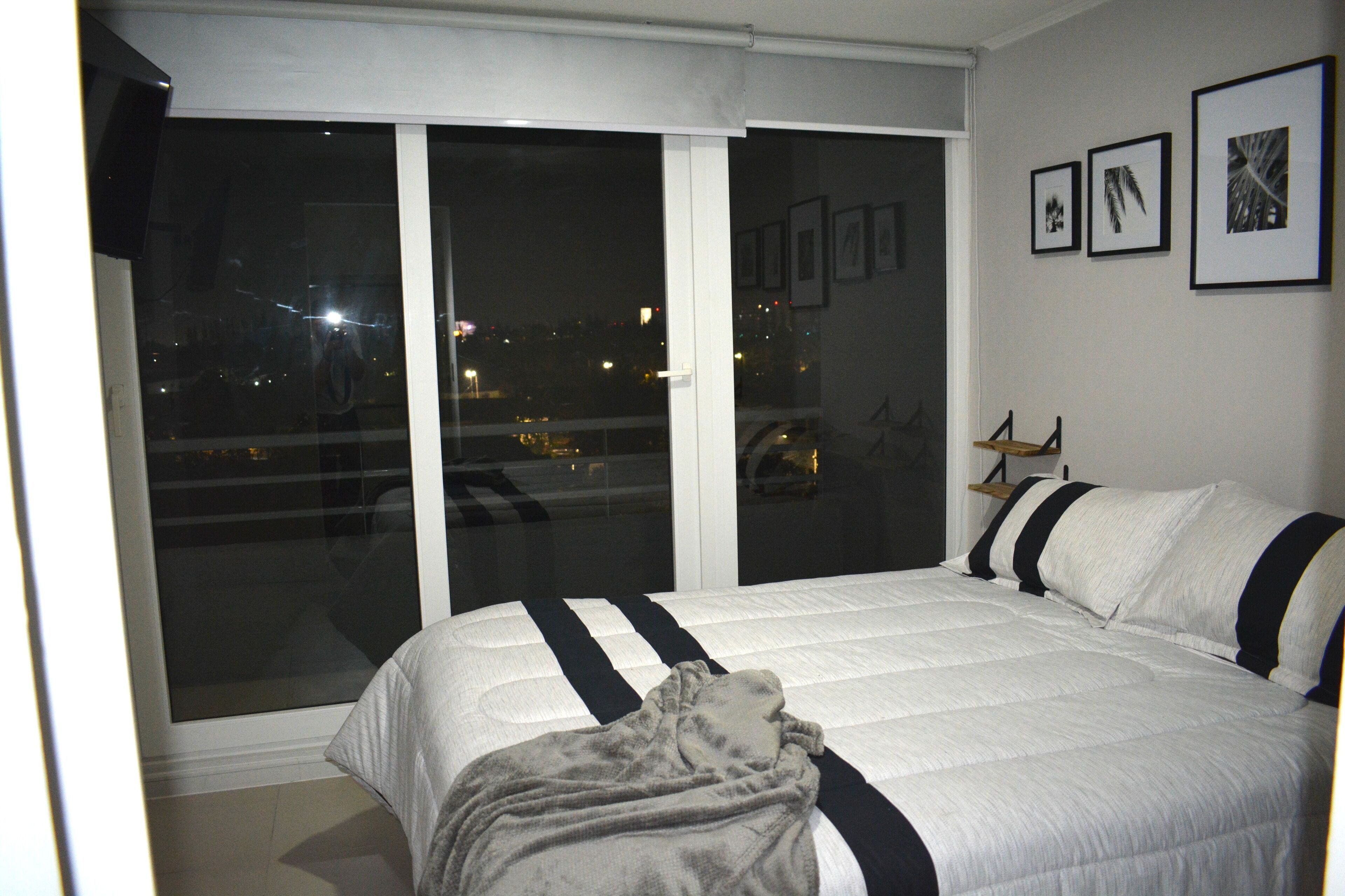 2 chambres, fer et planche à repasser, accès au Wi-Fi (inclus)