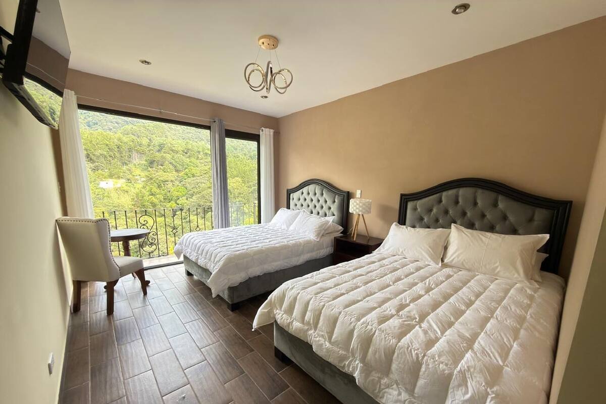 Habitación doble estándar, vista a la montaña | Wifi gratis