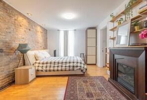 Fer et planche à repasser, Wi-Fi, literie fournie