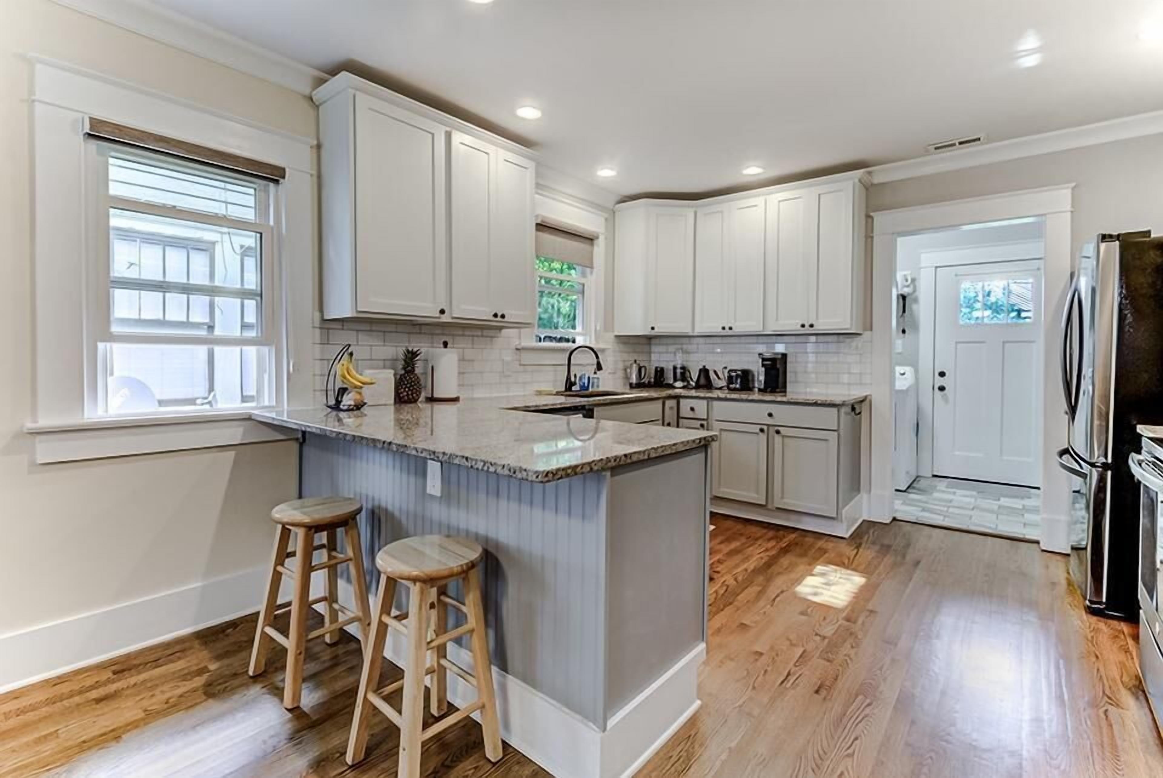 Fridge, microwave, dishwasher, coffee/tea maker