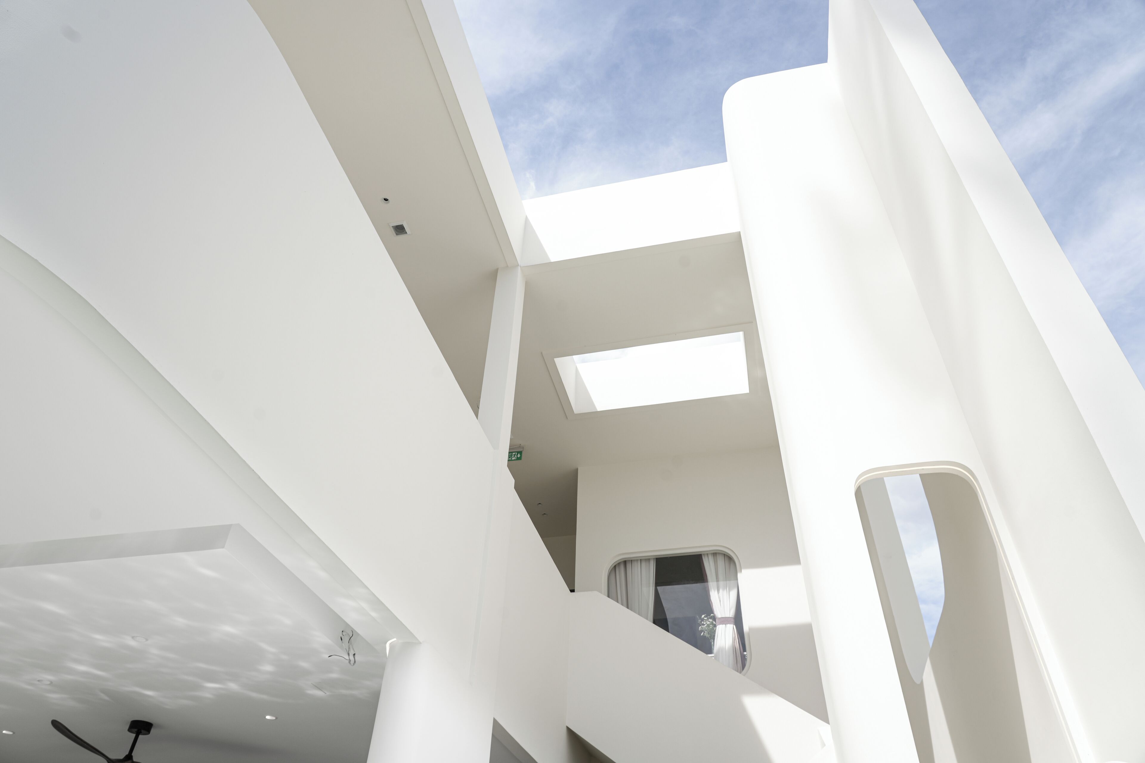 บริเวณภายนอก