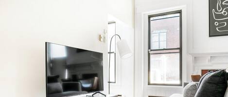 テレビ、ステレオ