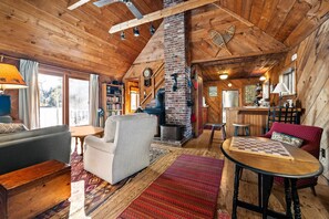 TV, books - Bear Necessities | Private Waterfront Cabin on Rangeley Lake (Rangeley)