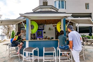 Bar (in der Unterkunft)