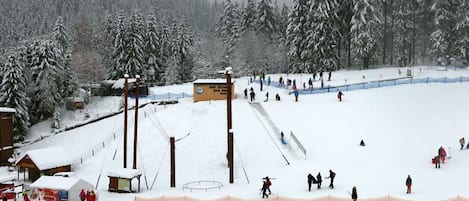 Snow and ski sports