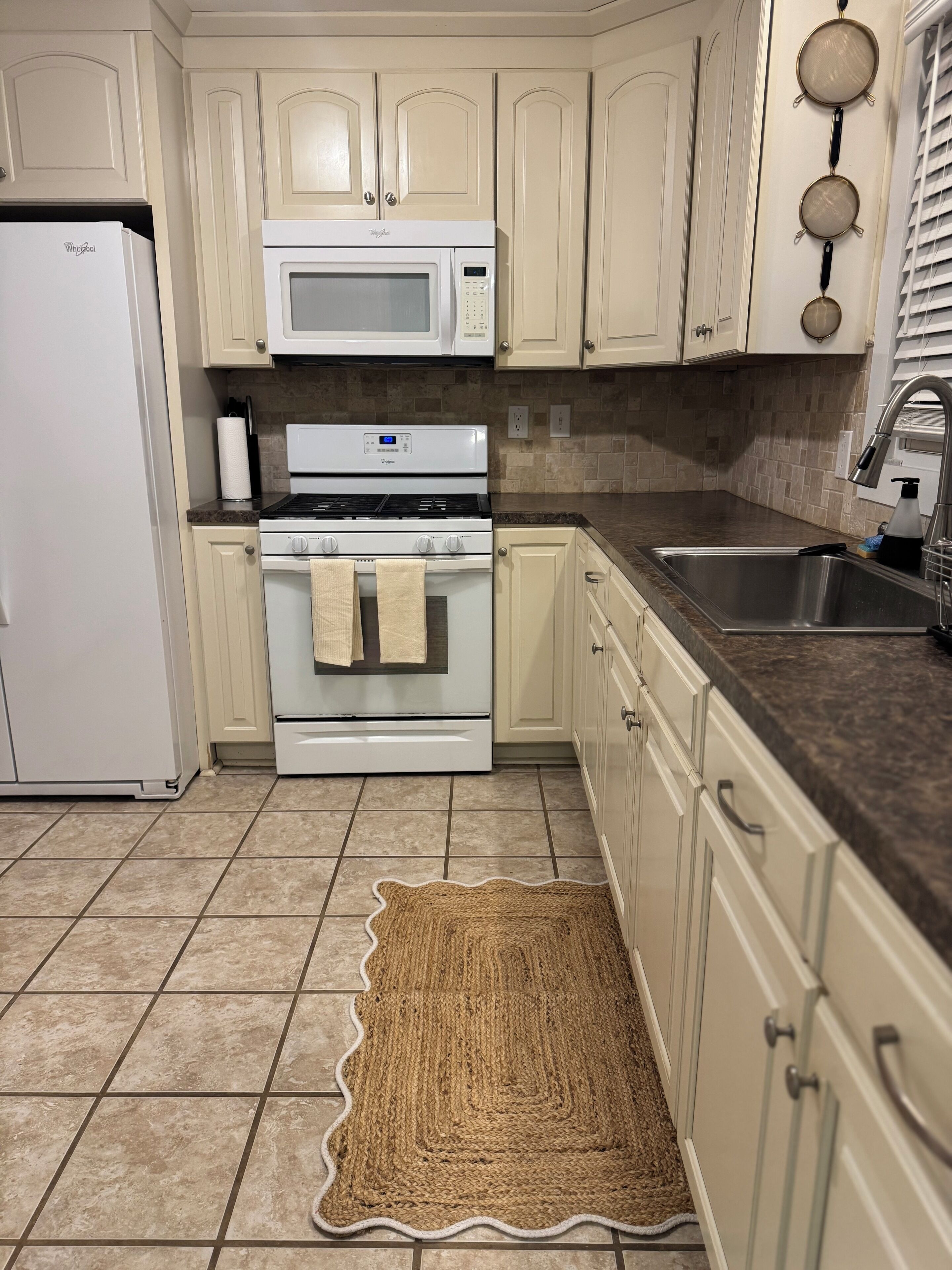 Mikrobølgeovn, ovn og kokeplater