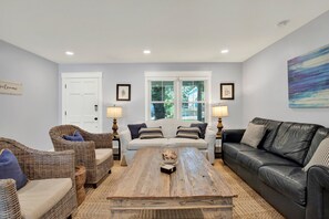 Smart TV - Private Heated Pool, Family Beach Getaway (Tybee Island)