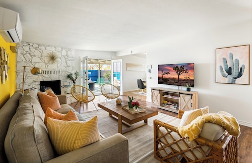 Pool + Spa + Stargazing: Stylish Mid-Century Home Near Joshua Tree National Park