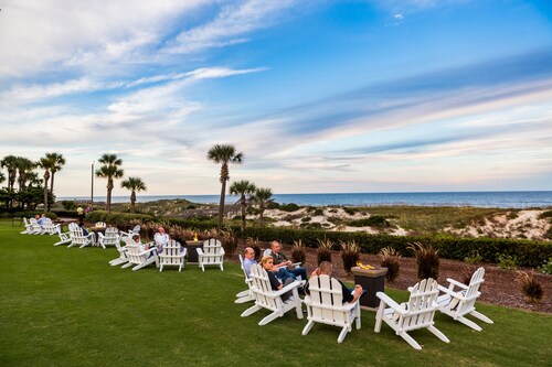 Walk to Beach, Super Large Screened Patio - Amelia Island