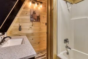 Hair dryer, towels, soap, shampoo - Private A-Frame Getaway I Hot Tub I Game Room I Pet Friendly I Fenced Yard (Gatlinburg)