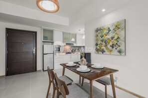 公寓, 2 間臥室, 城市景觀 | 餐廳