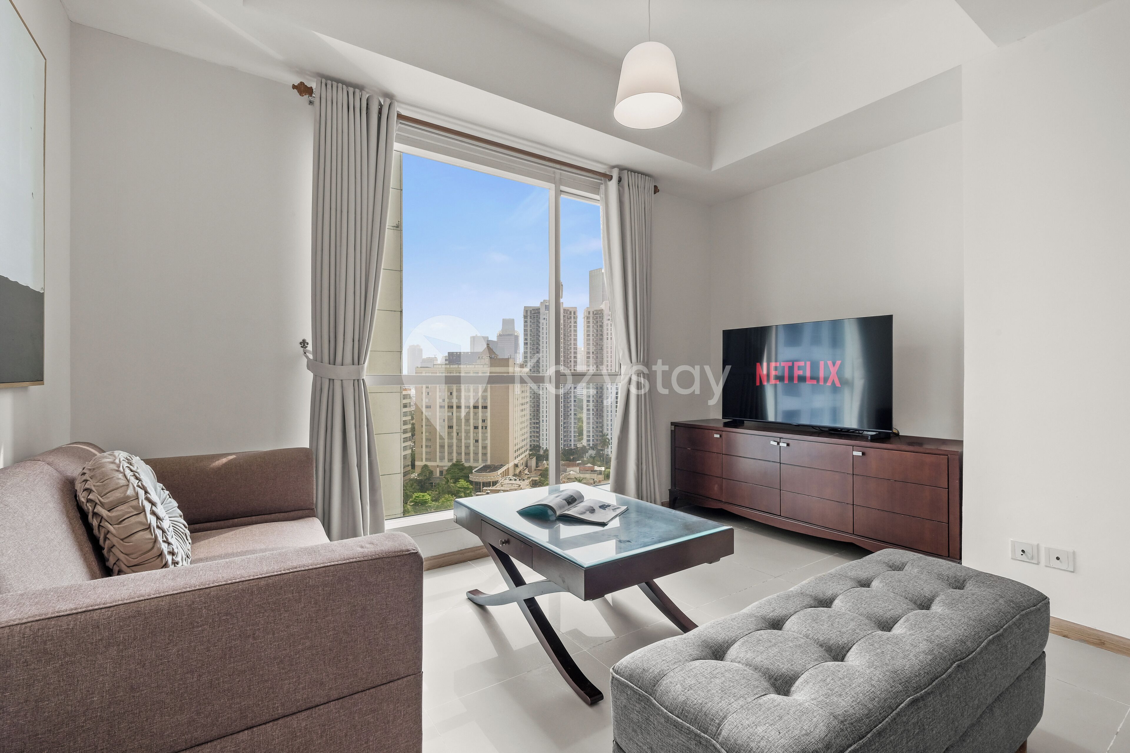 公寓, 2 间卧室, 城市景观 | 起居区 | 智能电视、Netflix、流媒体服务
