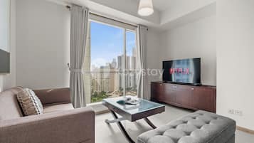 Apartment, 2 Bedrooms, City View | Living area | Smart TV, Netflix, streaming services