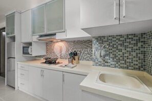 Private kitchen - Serenya by Kozystay - Kuningan (Jakarta)