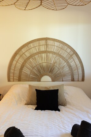 3 عدّة غرف نوم ومكتب ومكواة/لوح كي وواي فاي