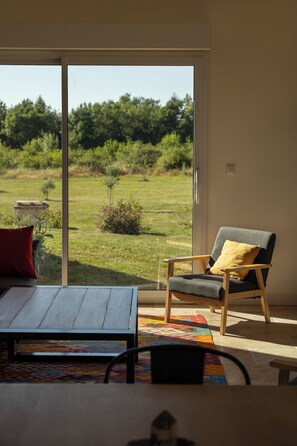 Interior - Renovated farmhouse with swimming pool, pétanque and country views (Coufouleux)