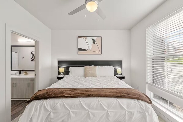 Bügeleisen/Bügelbrett, WLAN, Bettwäsche