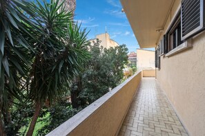 Property grounds - Mare Sorriso 900M From Sea, Viareggio, Italy (Viareggio)