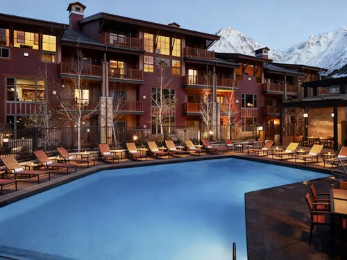 Cozy 1-bedroom lodge in perfect Park City with AC and fitness room