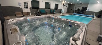 The Staycation With Indoor Pool & Hot Tub, Sleeps 16.
