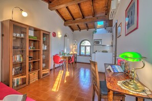 Standard Apartment, Multiple Bedrooms, Mountainside (Le Fontane With View Lake) | Dining - Le Fontane With View Lake (Gardone Riviera)