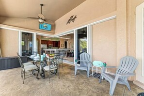 Restaurant - Reel Serenity (Cape Coral)