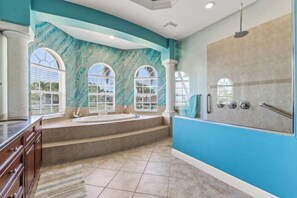 Room - Reel Serenity (Cape Coral)