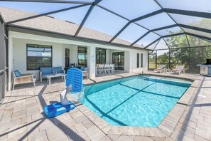 Unclassified image, 5 of 10, button - Sun Soaked (Cape Coral)