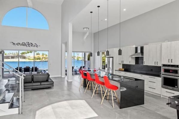 Room - Villa Stella (Cape Coral)