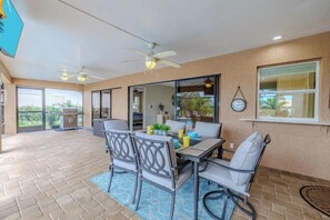 Room - Villa Emerald (Cape Coral)