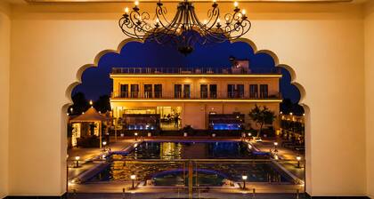 Hotel Ratan Mahal Palace