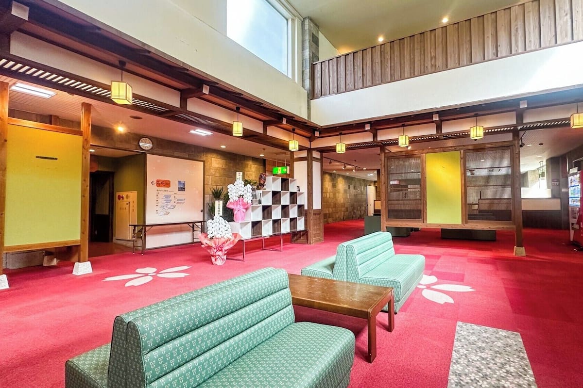 Habitación estándar con 2 camas individuales, vista a la montaña | Wifi gratis