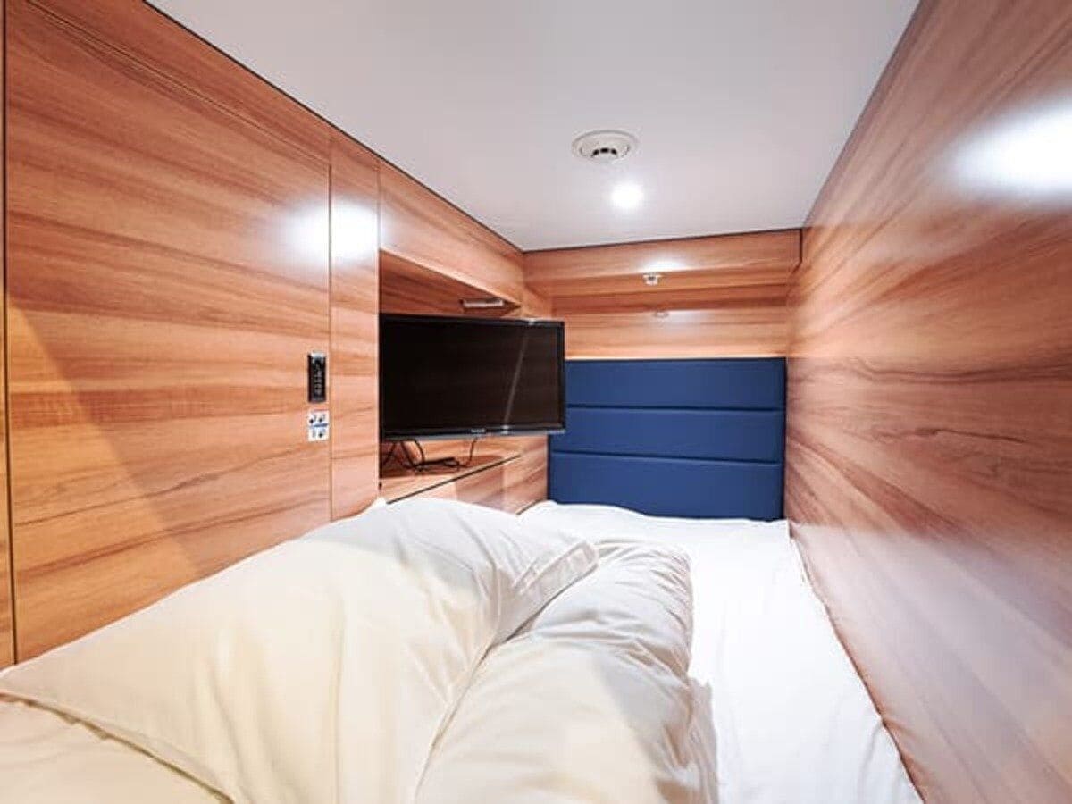 Capsule Room for Male, Non Smoking | Free WiFi