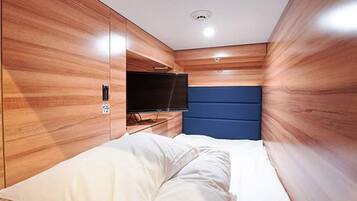 Capsule Room for Male, Non Smoking | Free WiFi