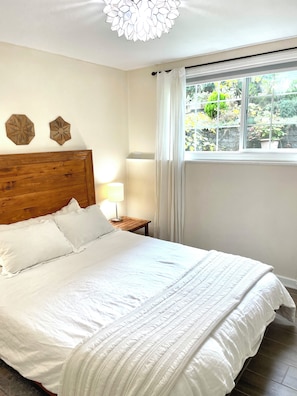 2 habitaciones, tabla de planchar con plancha, wifi y ropa de cama