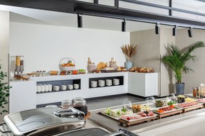 Petit déjeuner buffet